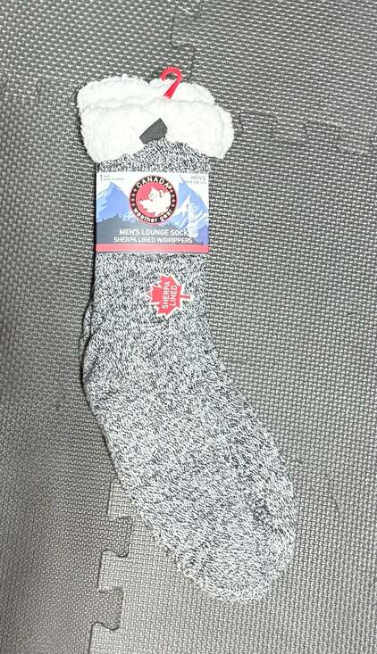 Canada Weather Gear Other - Canada Weather Gear Men's Lounge Sock Sherpa Lined w/Grippers Gray Black White